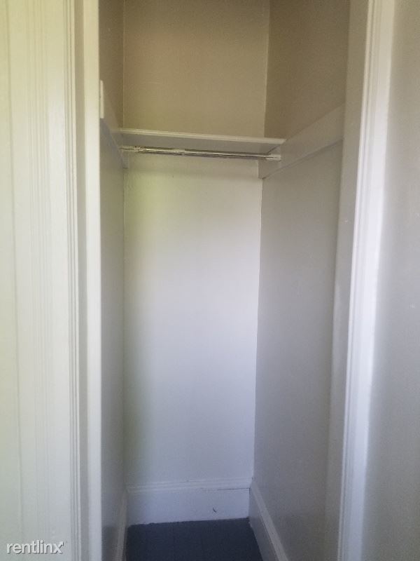 Building Photo - 2 br, 1 bath Apartment - 228 W 20th 2 Unit 2