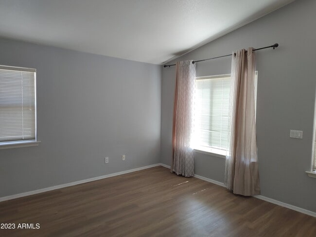 Building Photo - 7810 W Solano Dr N