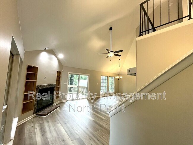 Foto del edificio - 3030 Steeplechase Dr