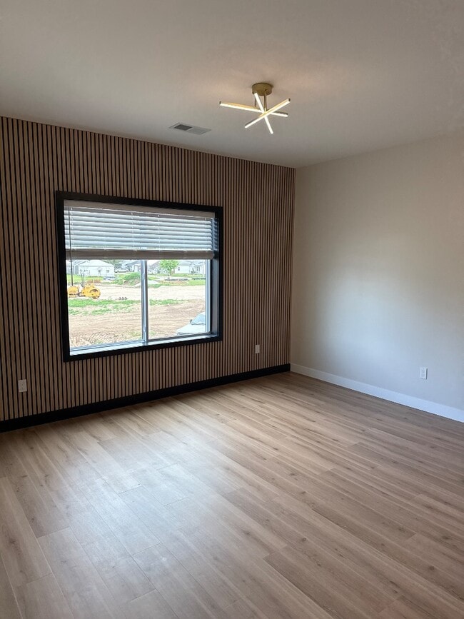 Building Photo - 2305 Ave G