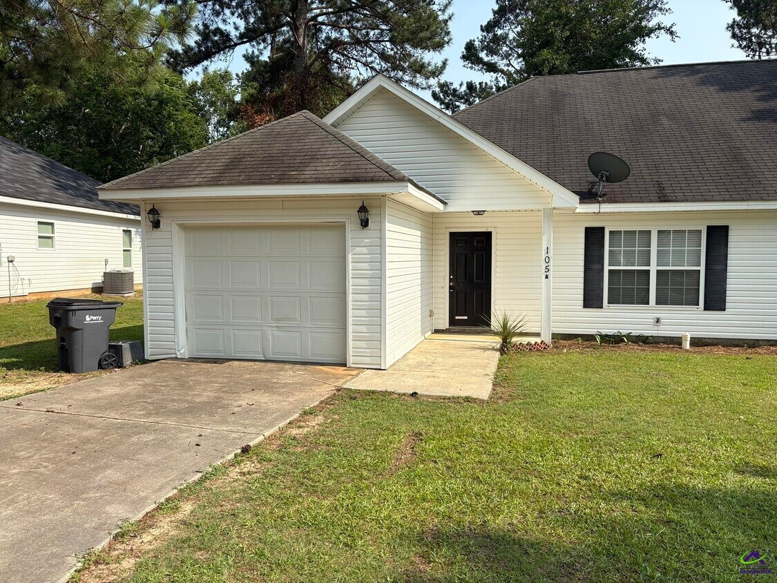 Primary Photo - 105 Alice Dr