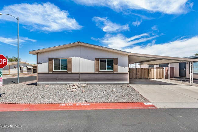 Building Photo - 8601 N 103rd Ave