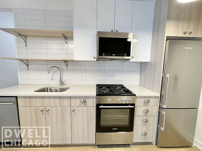 Foto del edificio - 5444 N Sheridan Rd