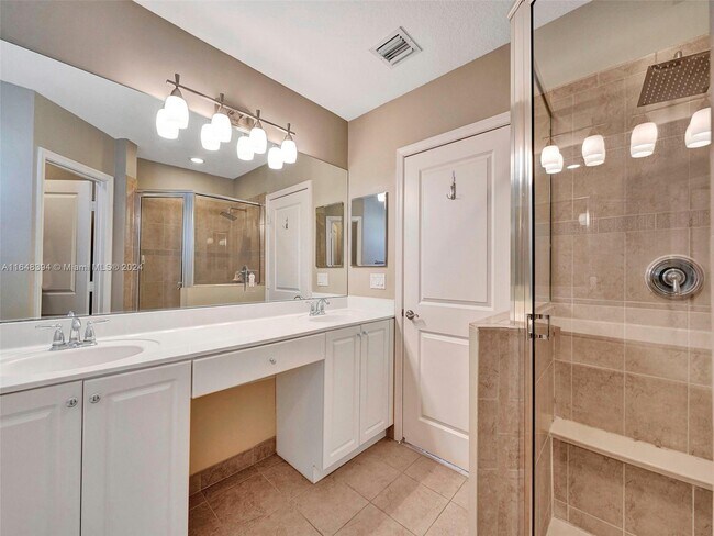 Building Photo - 7194 Briella Dr