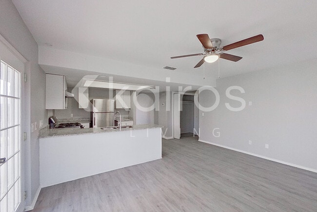 Foto del edificio - 2704 Shadow Ct