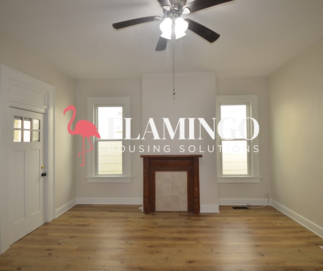 Building Photo - 1808 E 4th St