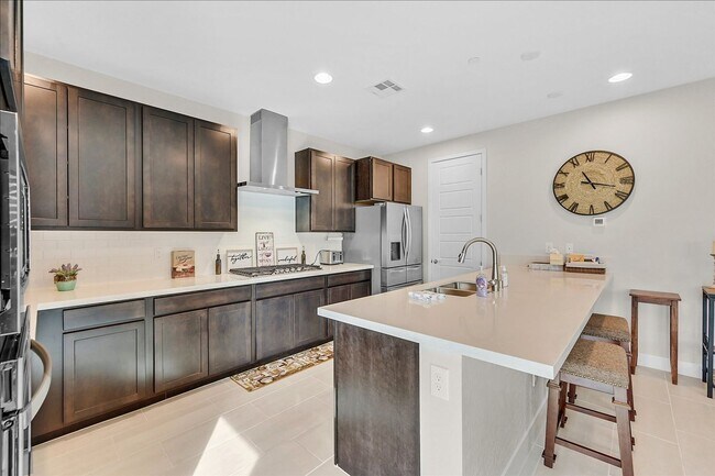 Foto del edificio - Experience True Luxury Living In The Heart Of Summerlin