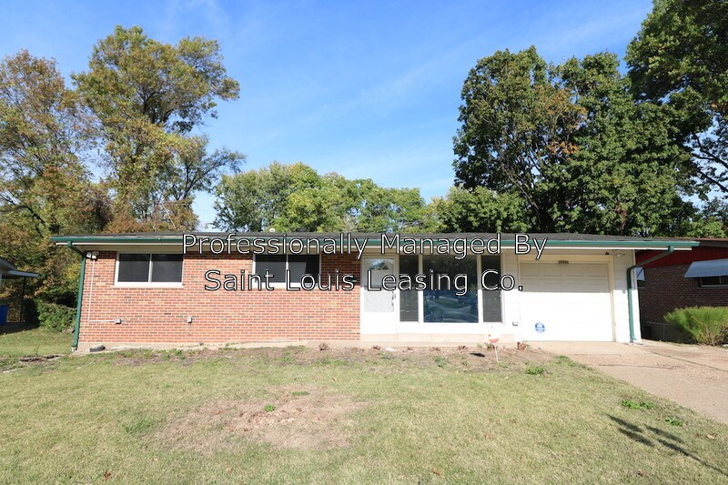 10461 Hallwood Dr, St. Louis, MO 63136 House Rental in St. Louis, MO