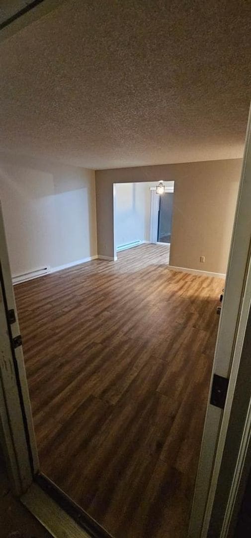 Building Photo - Cozy, Completely Remodeled, One Bedroom Ap...