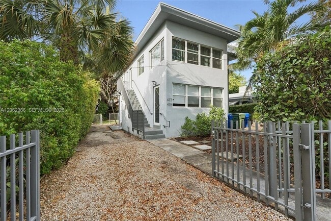 Building Photo - 437 NE 69th St