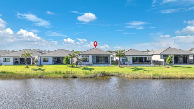 Building Photo - 10990 Violet Mdw St