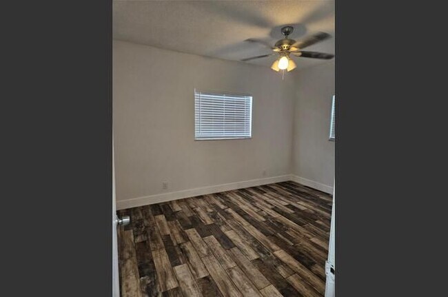 Foto del edificio - 730 SW 4th St