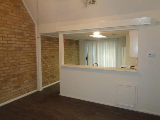 Building Photo - 701 Foster Dr