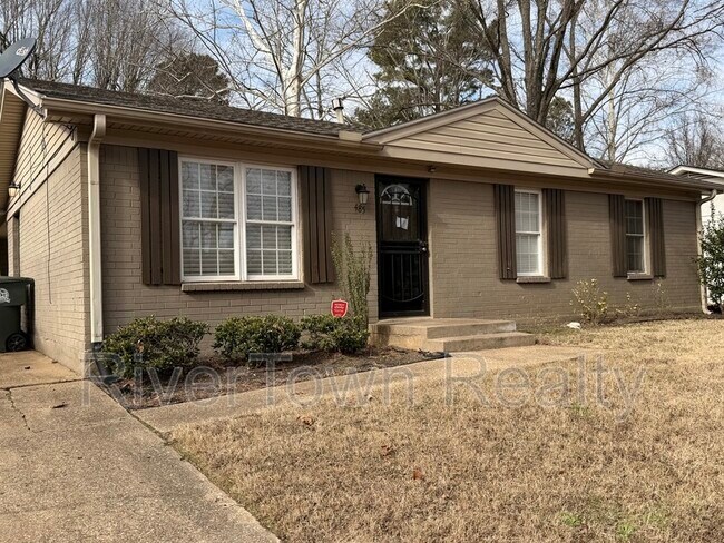 Foto del edificio - 485 Quinn Rd