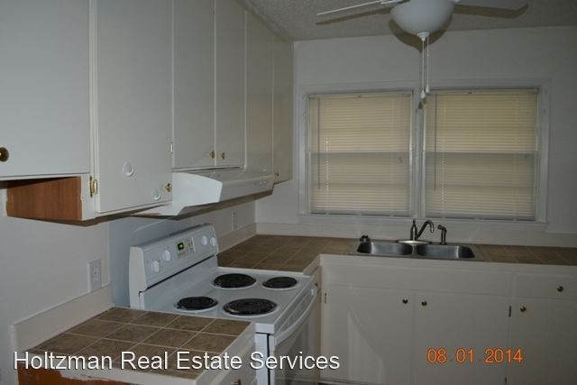Building Photo - 3 br, 1.5 bath House - 502 Forest Street