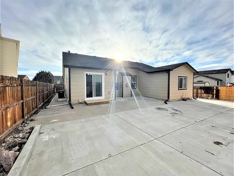 1290 Lords Hill Dr, Fountain, CO 80817 Room for Rent in Fountain, CO