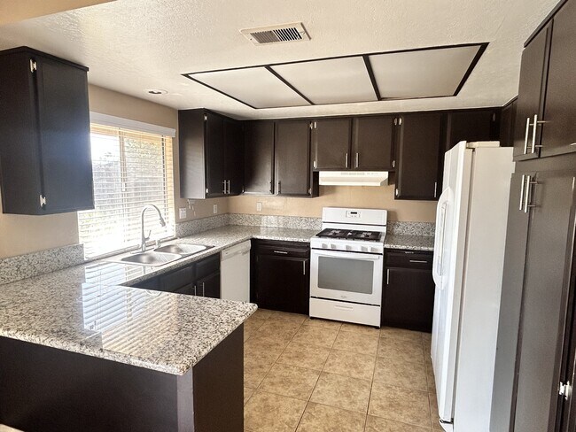 Building Photo - 13821 Ramsdell Dr
