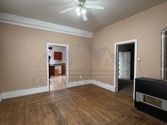 Foto del edificio - Pet Friendly 3 Bedroom Apartment