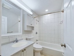 Foto del edificio - 445 Pleasant St