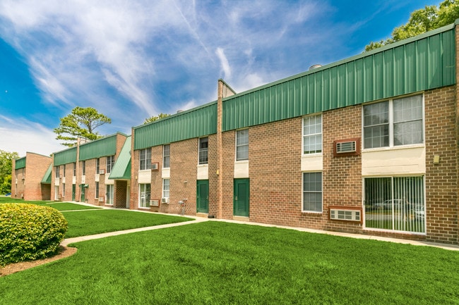 Building Photo - Oakmont North Apartments
