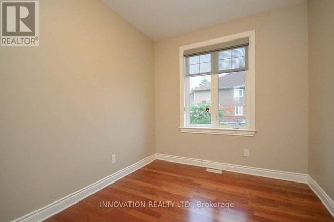 Building Photo - 141 Highbury Park Dr