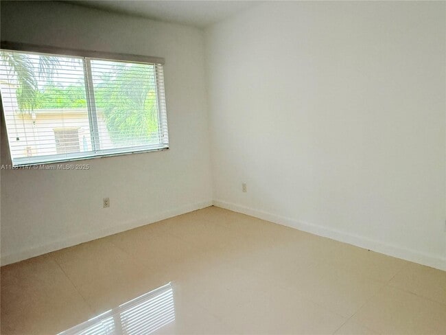 Foto del edificio - 1029 94th St