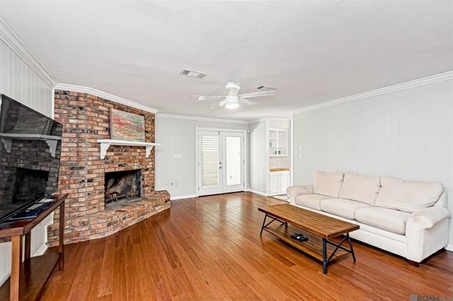 Building Photo - 4112 Pine Park Dr
