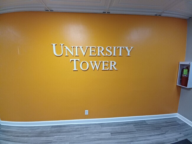 Foto del edificio - 1700 Clinch Ave