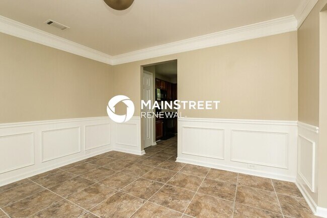 Building Photo - 4 Bedroom Pet-Friendly Home in Atlanta, GA with Main Street Renewal