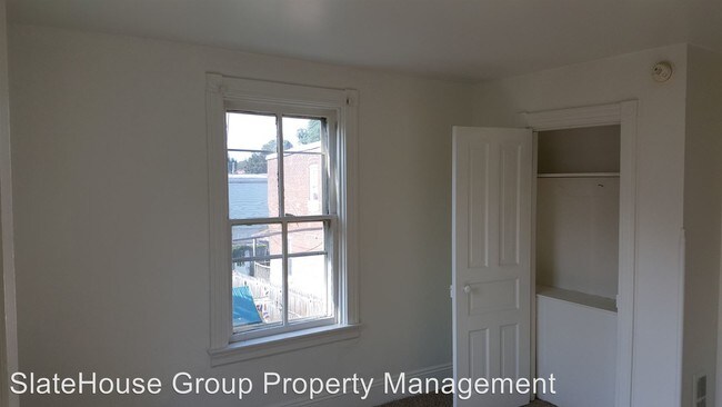 Foto del edificio - 112 Reo Ave