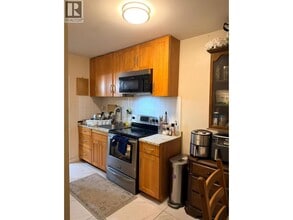 Building Photo - 4722 Ridgelawn Dr