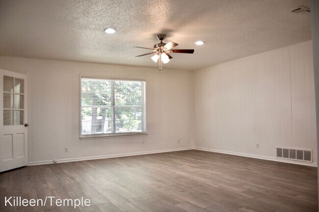 Building Photo - 3 br, 2 bath House - 3710 Antelope Trail