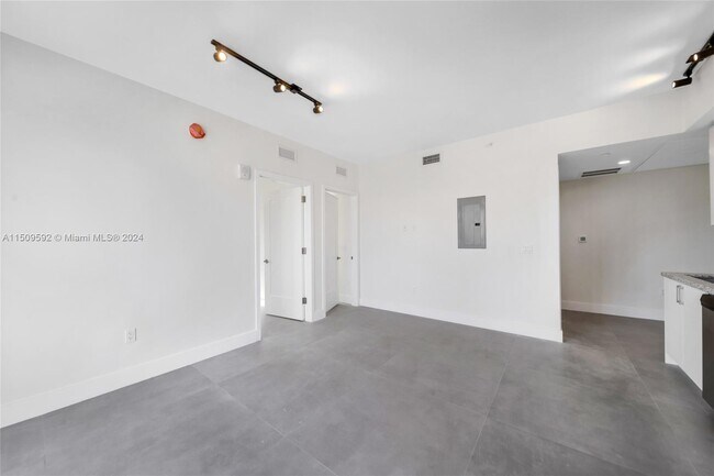 Foto del edificio - 1536 NW 15th Ave