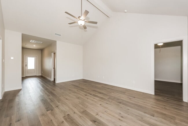 Building Photo - 309 Julian Davis Dr