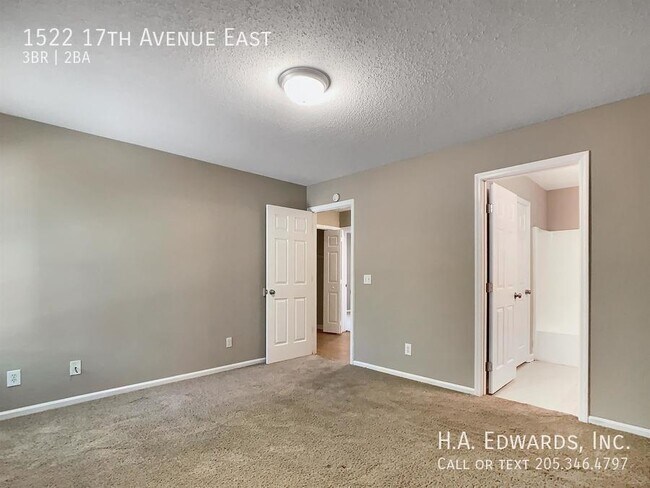 Photo - 1522 17th Ave E House