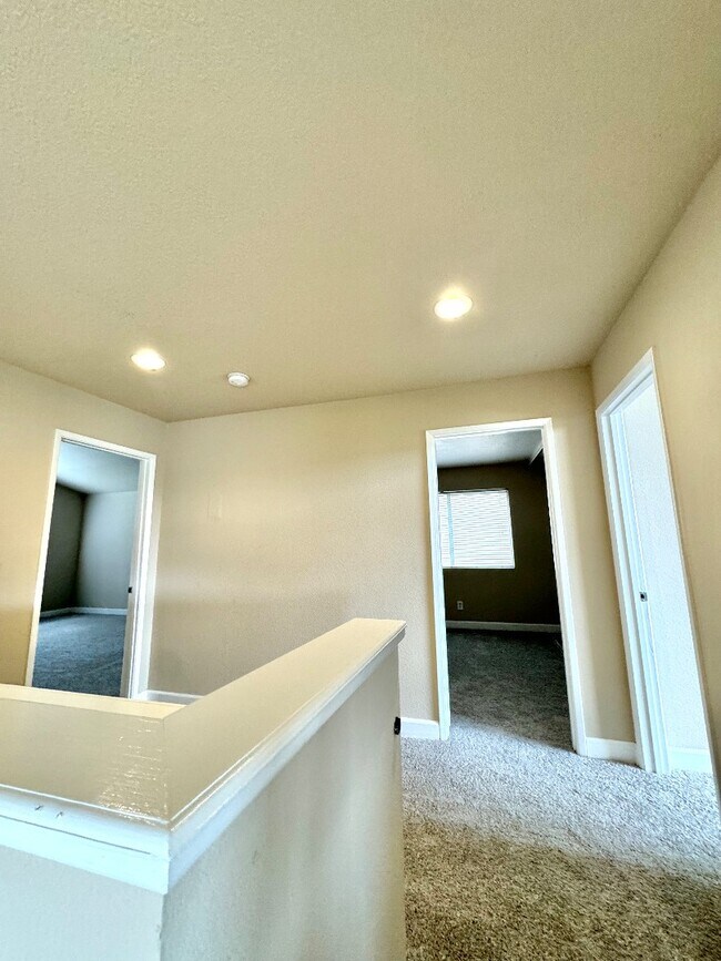 Foto del edificio - 5024 Rodeo Cir