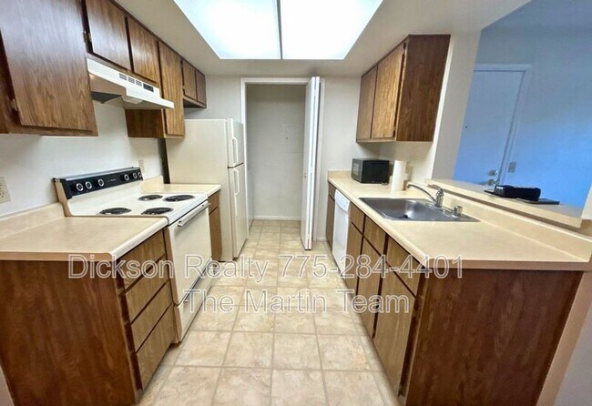 Foto del edificio - 530 E Patriot Blvd