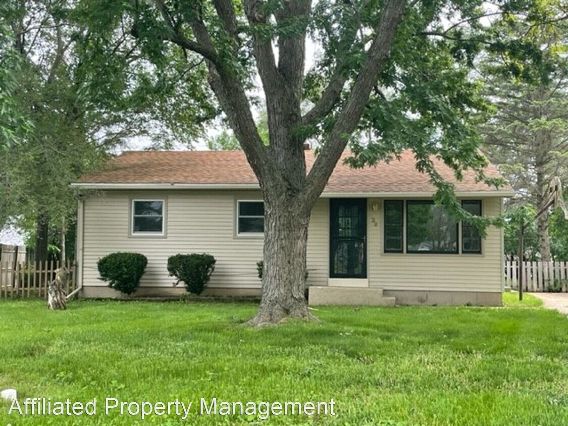 Primary Photo - 3 br, 1 bath House - 638 Columbine Dr.