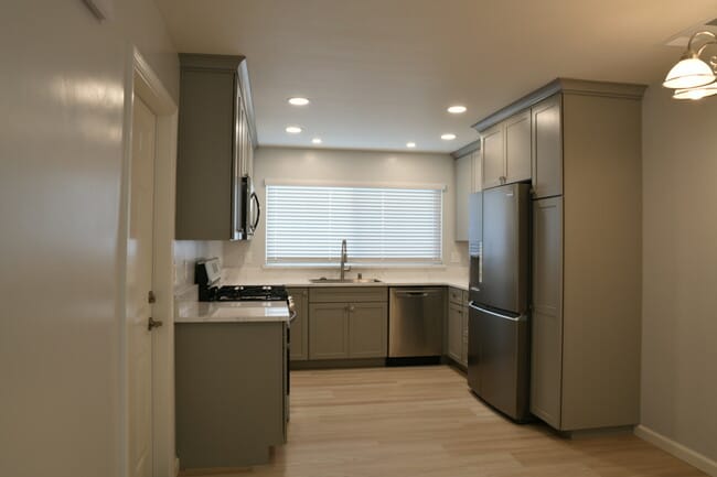 Foto del edificio - 145 Evergreen Way