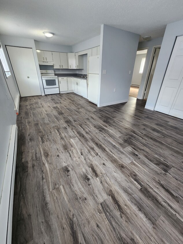 Foto principal - 3265 8th St