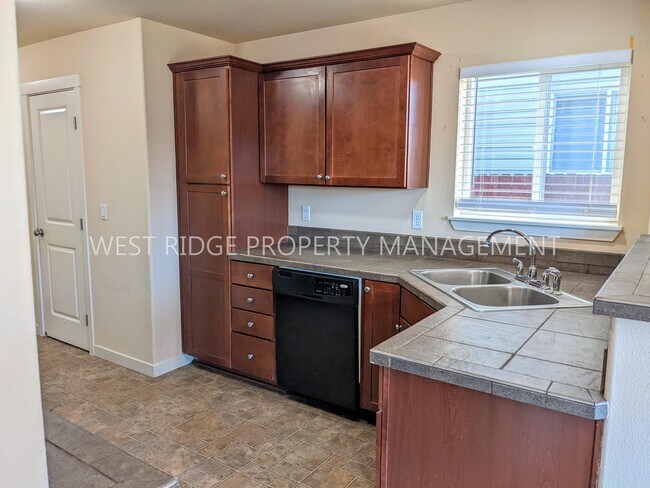 Foto del edificio - 827 NW 1st Ave