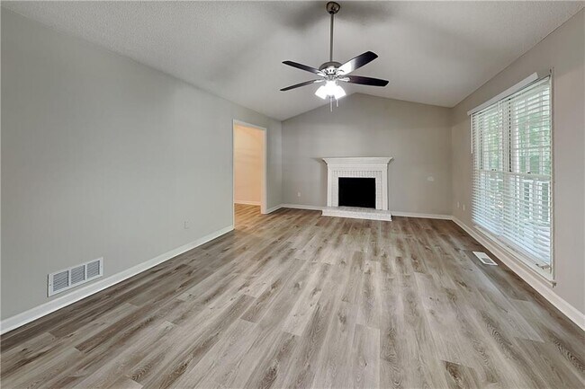 Foto del edificio - 5336 Muirwood Pl