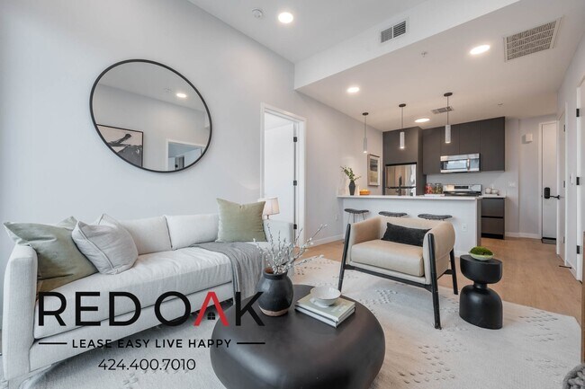 Building Photo - ~1 Month FREE~ Breathtaking Luxury Two Bed...