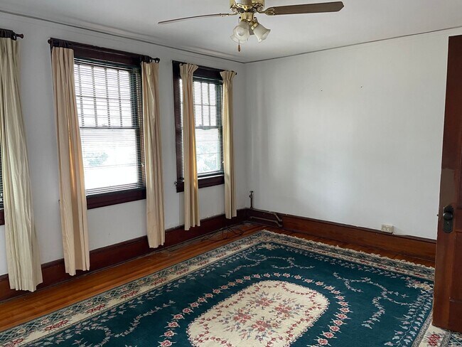 Foto del edificio - 2324 Orange Ave NW