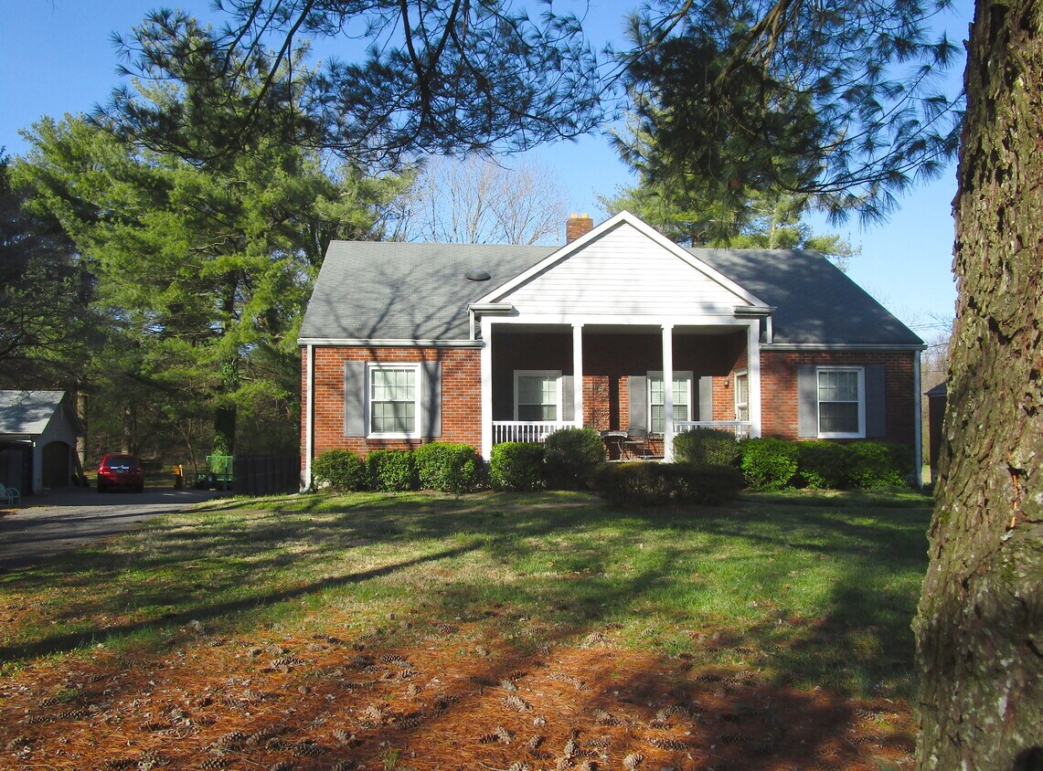 2612 Bluefield Ave, Nashville, TN 37214 House Rental in Nashville, TN