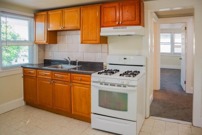 2nd floor - 500 W Broadway