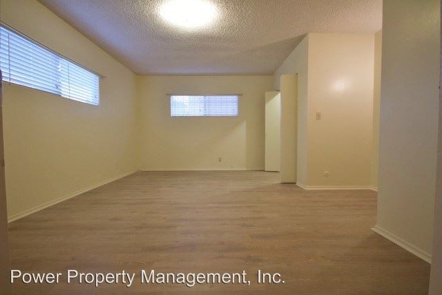 Building Photo - 13433 Roselle Ave