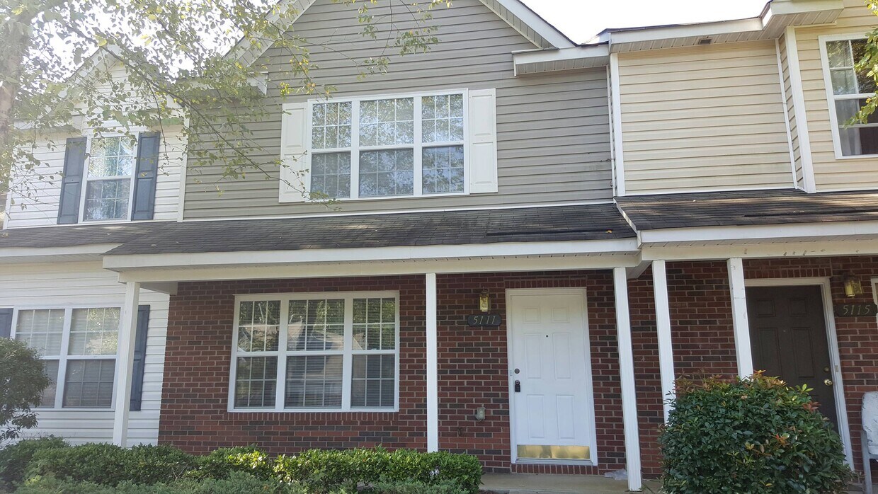5111 Ficus Tree Ln, Charlotte, NC 28215 Townhome Rentals in Charlotte