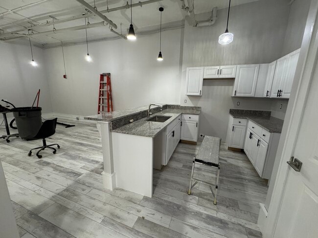 Building Photo - 21 Temple Pl
