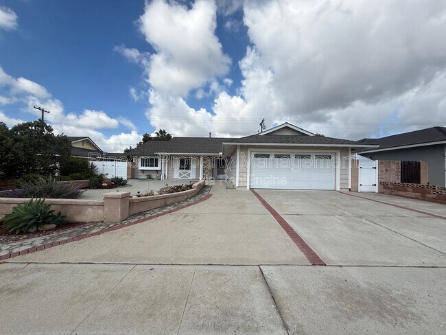 Foto del edificio - 1737 Wolverton Ave